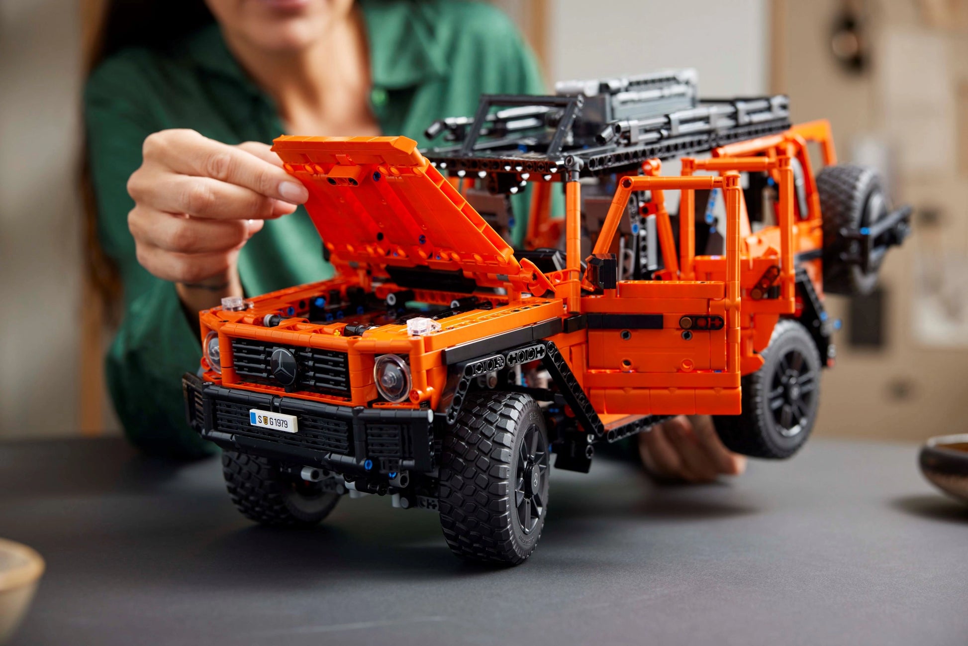 Technic Mercedes-Benz G 500 PROFESSIONAL Line Building Set, Model Car Kit for Adults to Build, Collectible 4X4 Off-Road Vehicle, Gift for Men, Women, Him or Her