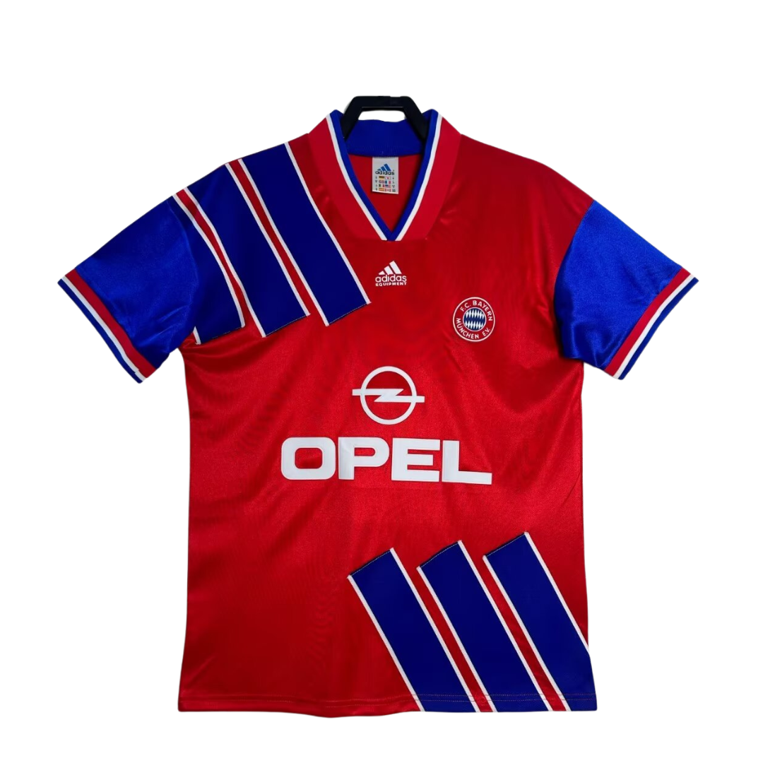 The Bayern Munchen Retro shirt  1993-1995