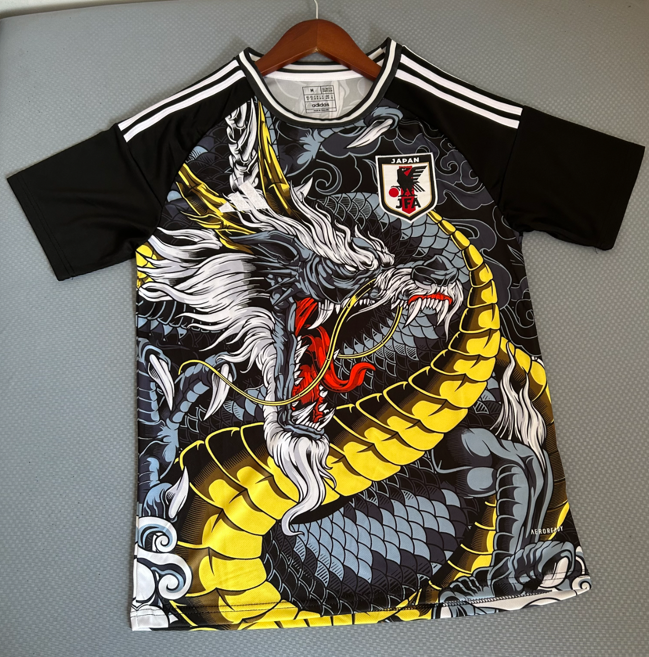 Japan Yellow Dragon 2025/2026 Special Edition Kit